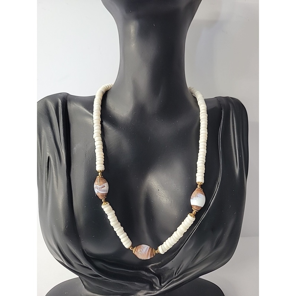 Vintage White Heishi Bead Necklace Beaded Agate Oval Beads Gold Tone Boho